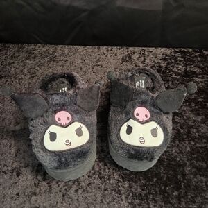 Forever 21 Black Furry Slippers